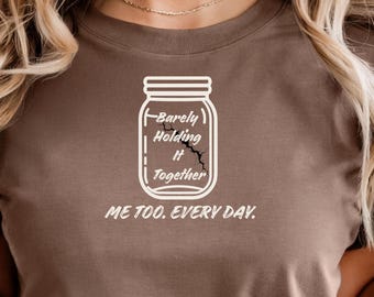 Camiseta "Yo también todos los días" con estampado sarcástico y colores cómodos. Camiseta de algodón.
