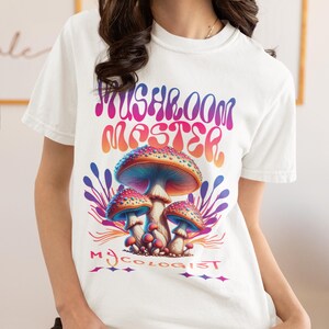 Retro Mushroom Tshirt Mycologist T-Shirt Nature Lover Gift  Psychedelic Shirt Fungus Tee Funny Mycologist Gift Mycologist Mushroom Boho