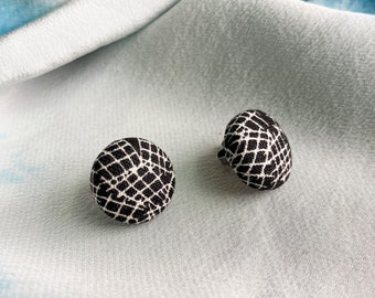 Cute Black and White Crosshatch Design Stud Earrings