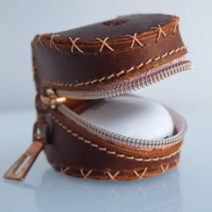 Hand-Stitched Leather Earphone Case: AirPods, Cables & Coins Pouch