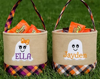 Personalized Trick or Treat Bag, Halloween Bucket with Name, Embroidered Ghost Treat Bag, Candy Tote for Trick or Treat, Halloween kids Gift