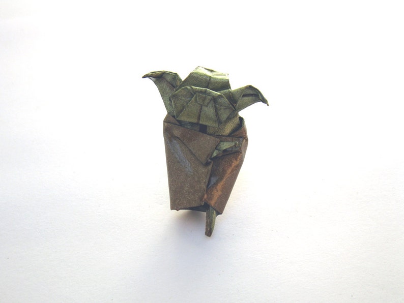 miniature origami yoda pin image 1