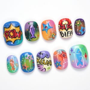 Comic Pop Art Press On Nails, Colorful Cartoon Fish Design, POW BIFF KLUNK Nails, Rainbow Gradient, Funky Nail Set, Y2K Graphic Style