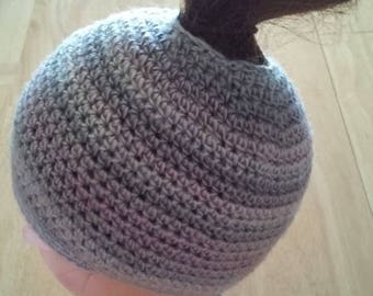 Bonnet en queue de cheval - Lavande, crochet gris et blanc