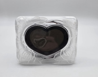 Vintage Home Beautiful Crystal Heart Picture Frame, Rose Pearls 1980s 3D Frosted Floral Art Glass Photo Frame, Romantic Wedding Decor