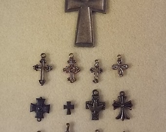 DESTASH - Cross Pendant Charms - Antique Gold