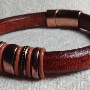 Whiskey Brown Regaliz Bracelet with Copper Spacers and Rust O Rings