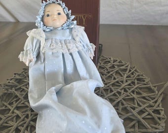 Vintage Michelle Dynasty Doll, Porcelain, 9"