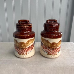 Vintage McCoy Spirit of '76 Bean Pot Salt and Pepper Shakers