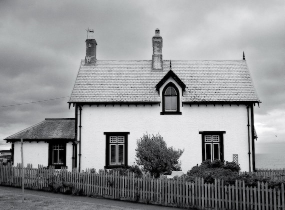 Monochrome Scottish Cottage Wall Art - Download