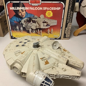 vintage Kenner Star Wars millennium falcon with box