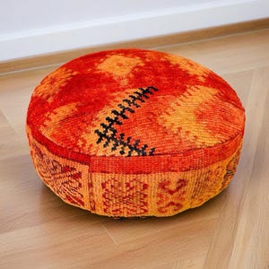 Vintage Chunky rug Floor Pouf – Moroccan Ottoman, Berber tribal design Cushion, Handmade wool Pouf for Living Room, Nursery Meditation Seat