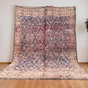 Vintage Beni Mguild Rug: Hand-Knotted Berber Wool, 7x10 Boho Tribal Carpet