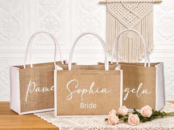 Bridesmaid Burlap Bags Personalized Name Jute Bag Bridesmaid Gift Bag Beach Tote Bag Bridesmaid Proposal Bachelorette Party Wedding Favors