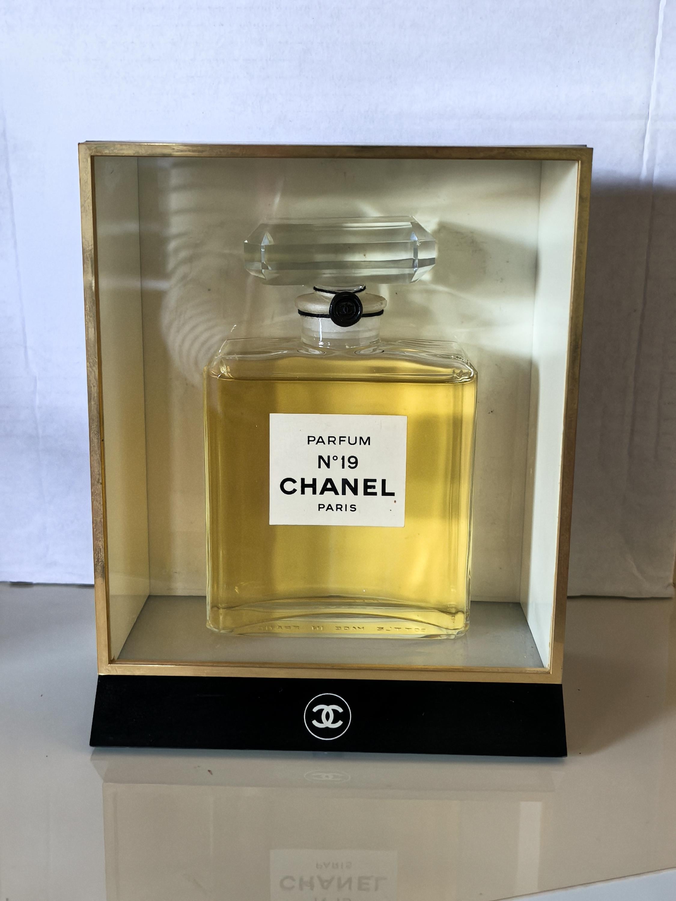 シャネル19番 ヴィンテージ CHANEL - CHANEL NO19番 ヴィンテージの通販 by ひまわり's shop