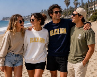 BEACH BUM Crewneck Sweatshirt Gildan