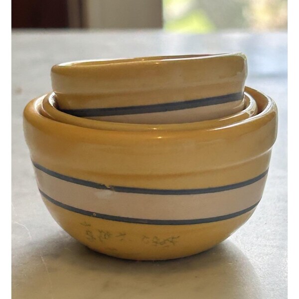 Tender Heart Treasures Yellow Ware Nesting Bowls  Doll House 1994