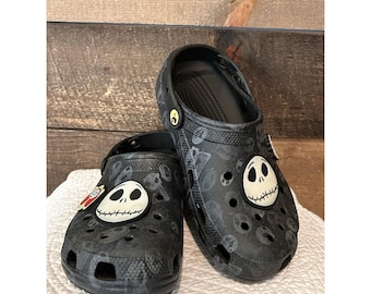 Crocs Tim Burtons Nightmare Before Christmas Glow in The Dark W9 M7