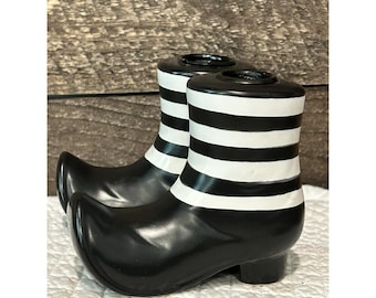 Vintage Keramik Stiefel Kerzenhalter Schuhfiguren Schwarz Weiß Gestreift