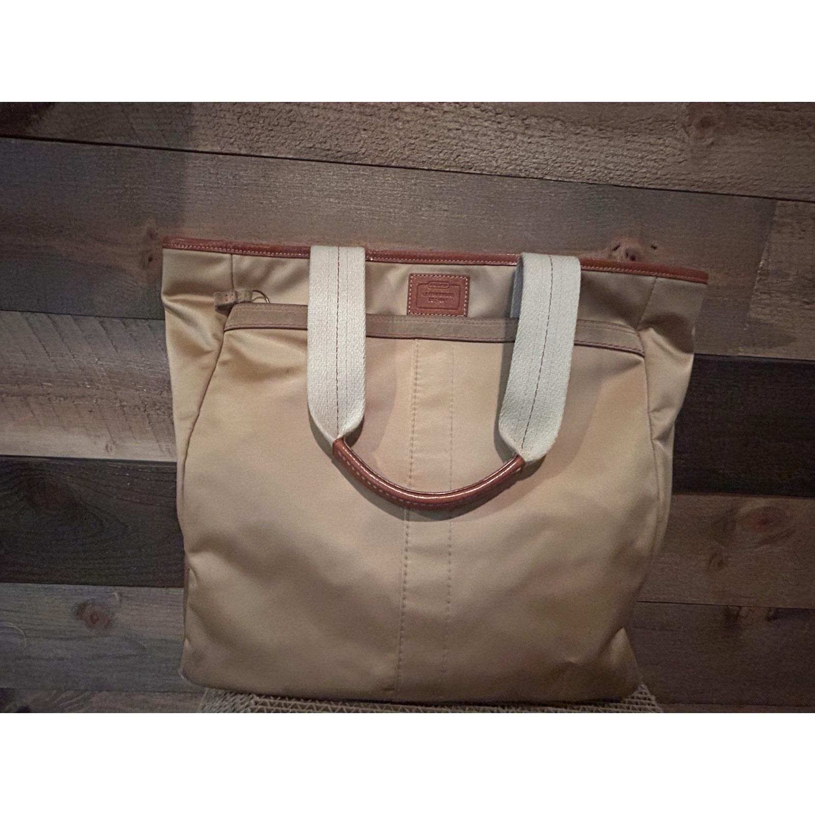 Y2k Coach Hampton Vintage Nylon Tan and Cream Women's Tote Bag