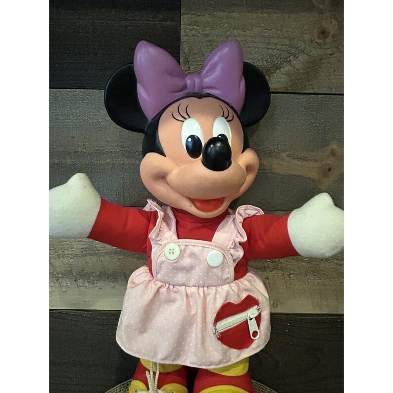 Vintage Mattel Walt Disney Minnie Mouse Learn to Dress Me-pop 15-inch knuffel afbeelding 2