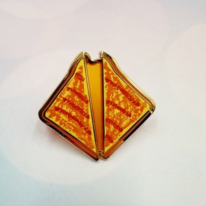 Épinglette en émail pour fromage grillé - insigne d&#39;épinglette de malbouffe