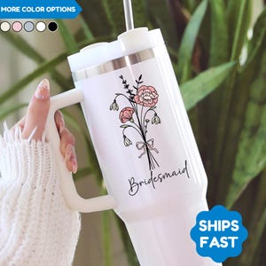 Bridesmaid Personalized Tumbler, Custom Bridal Party Gift, Wedding Party Cup, Maid of Honor Gift, Bride Tribe Gift, Bridal Shower Gift