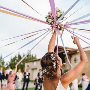 Ronde de Rubans Personnalisées pour Mariages - Décoration Élégante et Unique