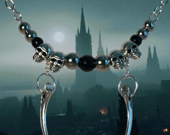 Gothic Necklace "The Fangs Of The Dead" - 21"