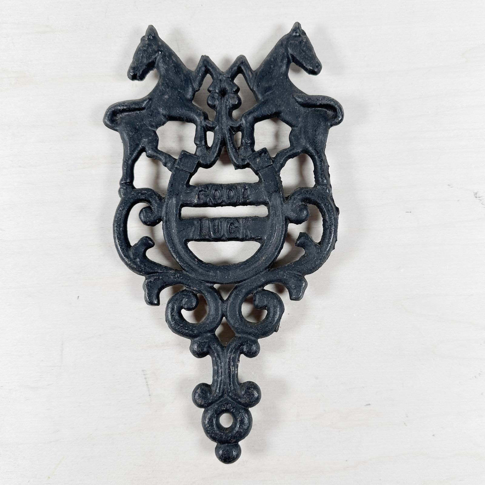Ancien dessous de plat en fer - France
