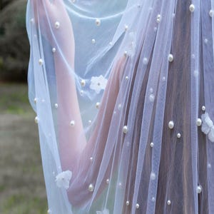 3D Flower & Pearl Wedding Veil: Handmade White Tulle Bridal Veil
