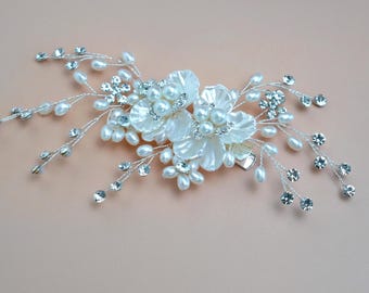 Bridal Hair Clip: Silver Floral Hairpiece with Pearls & Crystals