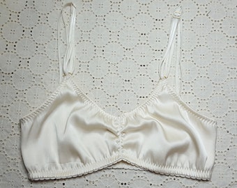 Brassière en satin de soie extensible Ahimsa (fabriquée sur commande)