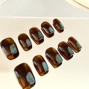 Autumn Brown Press On Nails: Short Oval Gel, Glossy Winter Nail Set