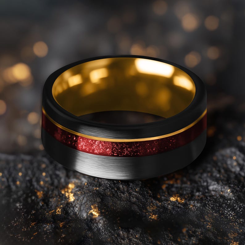 Black Tungsten Ring, Crushed Emerald Inlay, Yellow Gold, Mens Wedding Band bild 16