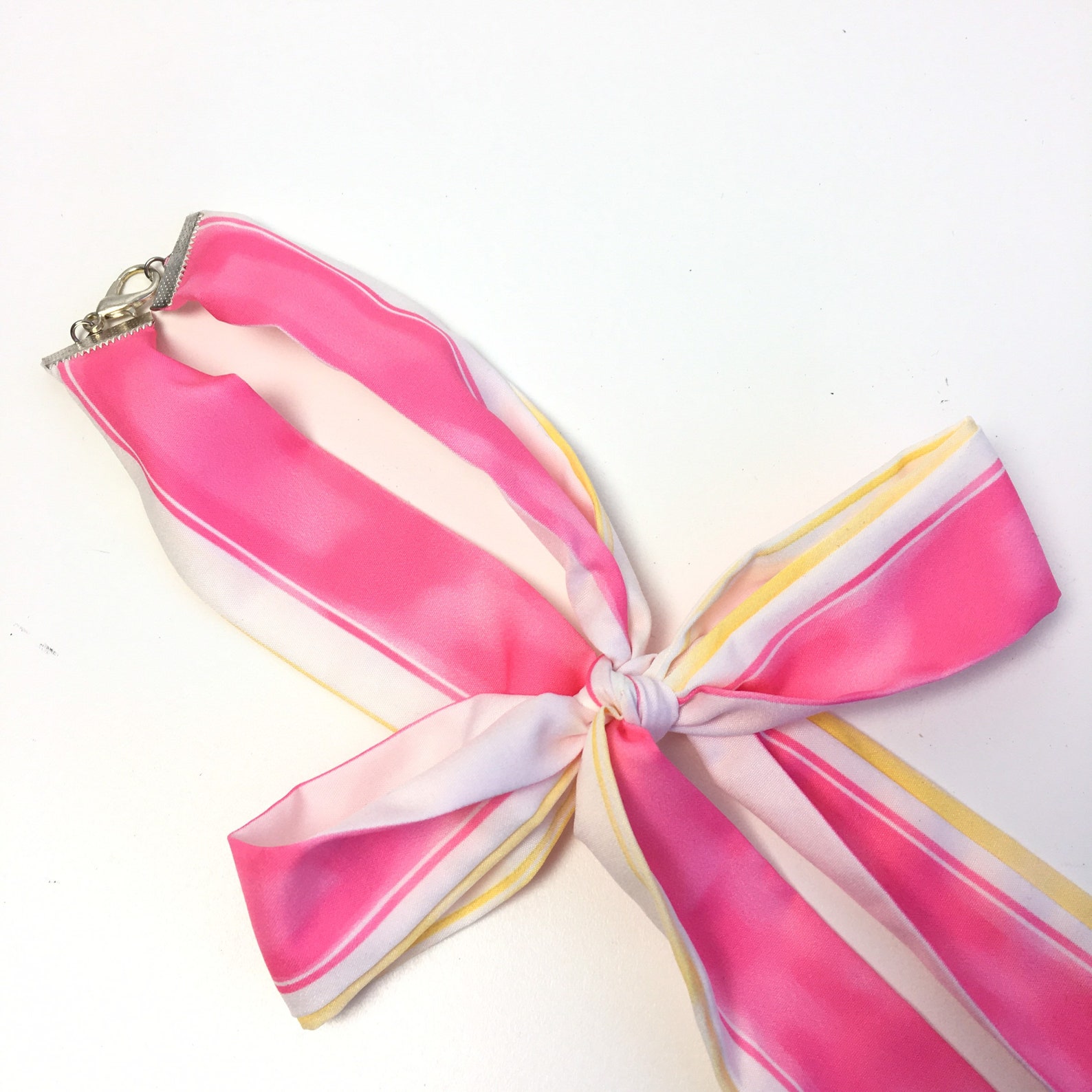 necktie ribbon