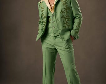 Abito verde ispirato a Bruno Mars, look ricamato da uomo, outfit da concerto, look retrò da matrimonio
