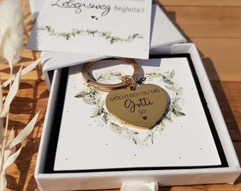 Gotti fragen, Götti fragen, Geschenkbox, Schlüsselanhänger silber oder gold, Gravur, Herz