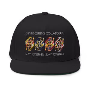 Gorra bordada, Clever Queens Collaborate, Empoderamiento del trabajo en equipo femenino, Diseño estilo juego de cartas, Mantengámonos unidos, Apoyándonos mutuamente
