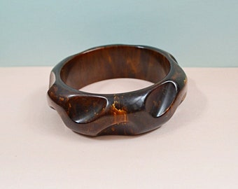 1930s Bakelite cog carved bangle, 30s Huge thick catalin plastic, 40s zigzag carving bracelet