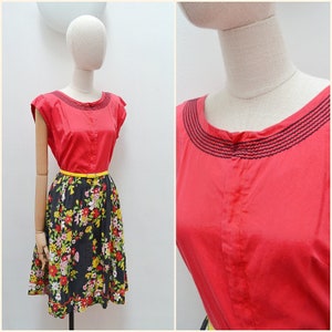 1950s 60s Zip front day dress, 50s daffodil strawberry printed sundress, Swirl label floral print midi - M