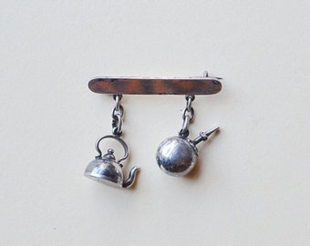 Victorian silver charm bar brooch, kettle bed warmer novelty gift, 1900 1910 dangling pin