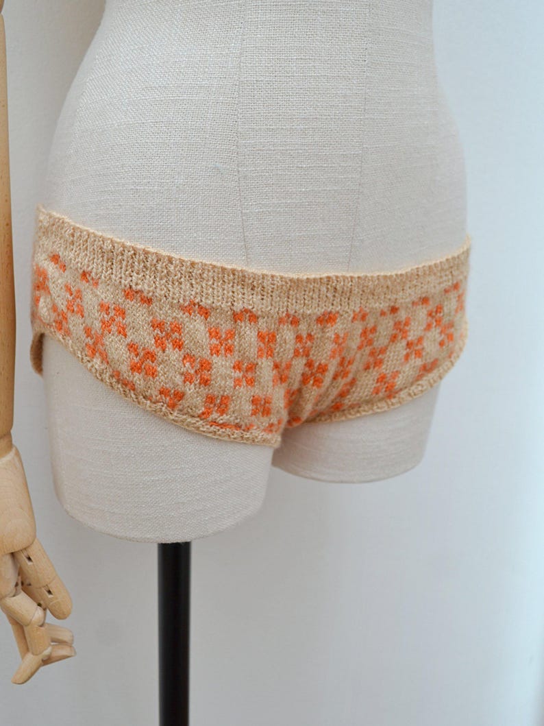 1970s Low Rise Knit Bikini, 70s Triangle Top Knitted Beachwear, Risqué ...