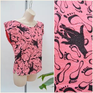 1970s Novelty print towelling top, 70s Hand & footprint t-shirt, Fun short sleeved daywear - XS