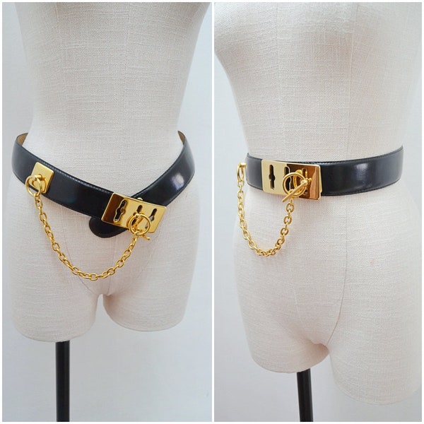 1990s O ring & chain belt, 90s Collier de Chien style, Lock escutcheon novelty accessory - S M L