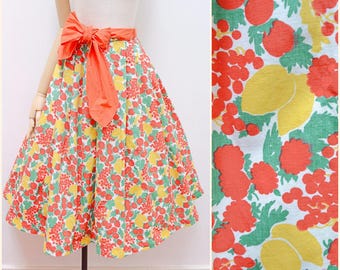 1950s Fruit print cotton skirt, 50s Full pleated midi with sash belt, Novelty printed summer daywear - XS
