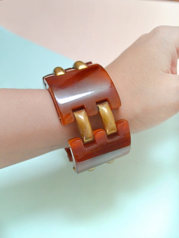 1930s Bakelite huge link bracelet, 30s Catalin & … - image 8