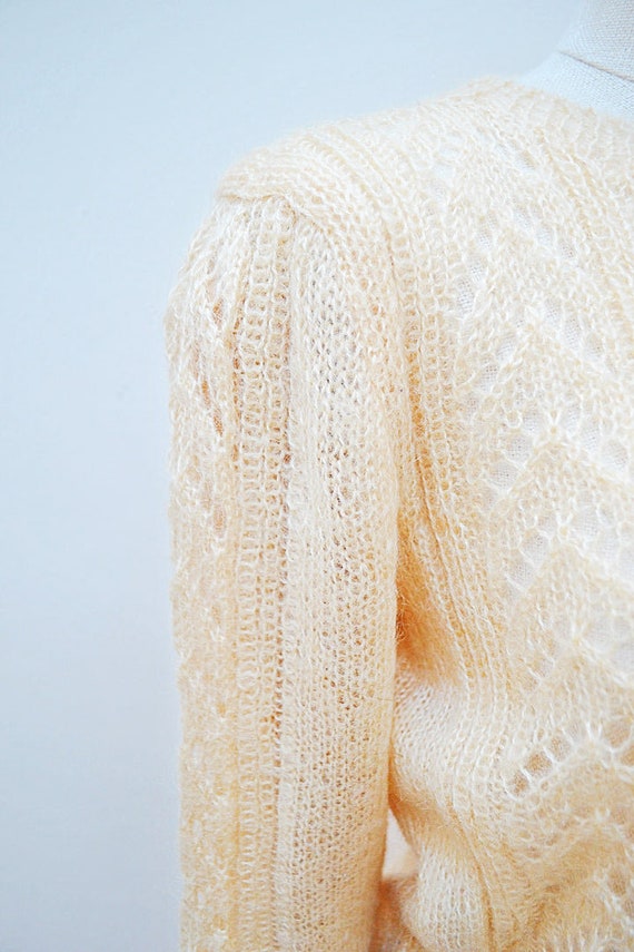 1960s Hand knitted peach cardigan, 60s Mohair woo… - image 3