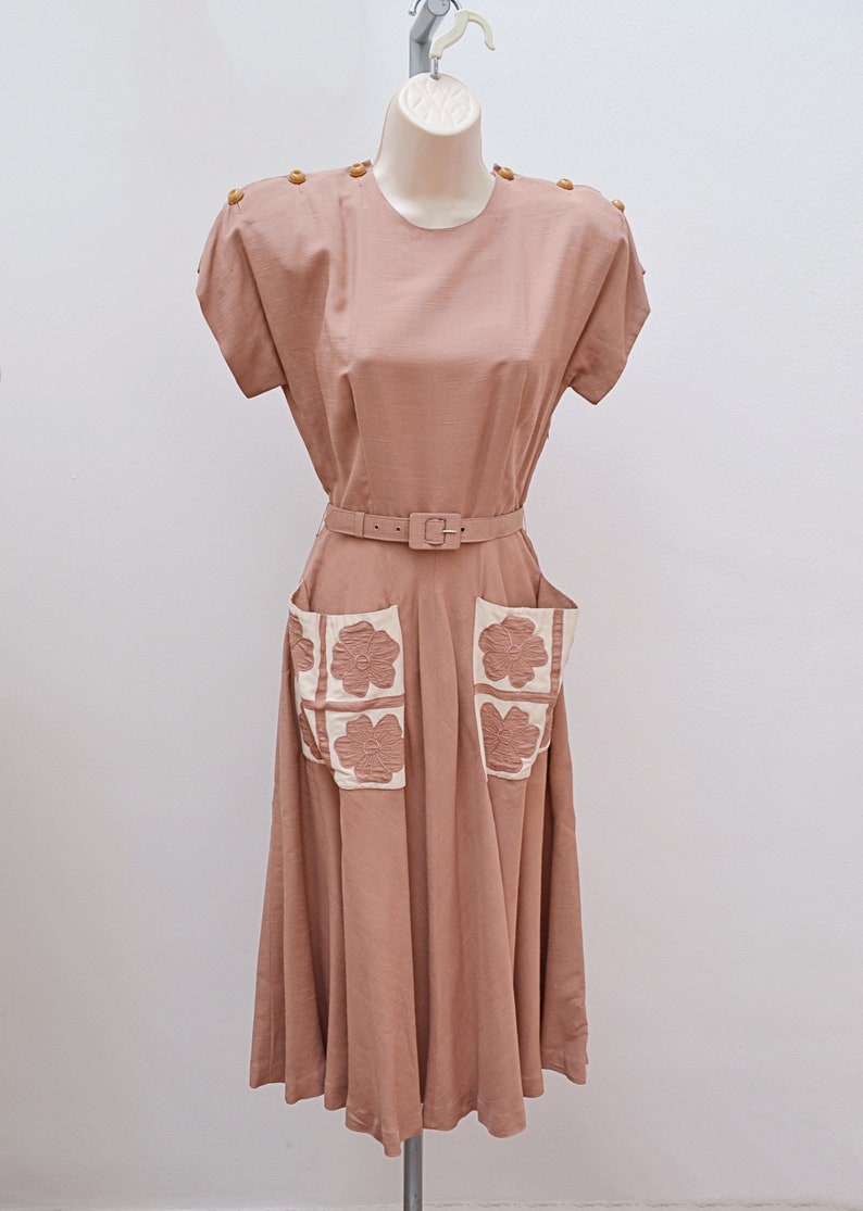 1940s Appliqué pocket rayon dress, 40s 50s Brilkie day sundress, Floral pale brown full skirt XS S image 2