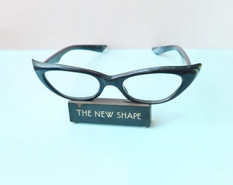 1950s Mother of pearl tipped cateye glasses, 50s Outswept black iridescent spectacles